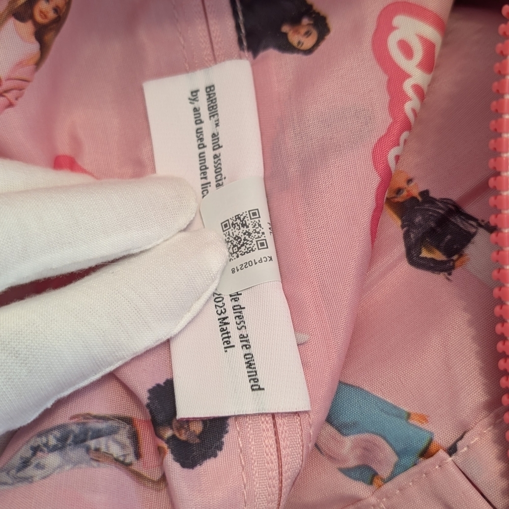 Kipling x Barbie ART M Bag Lively Pink w/ Barbie Keychain Coquette - Picture 14 of 16